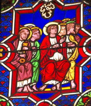 Les apôtres en gloire entourent saint Pierre tenant les clés et saint Jean